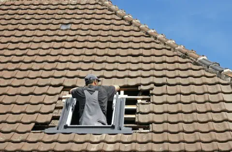 Pose de velux - Lanouaille